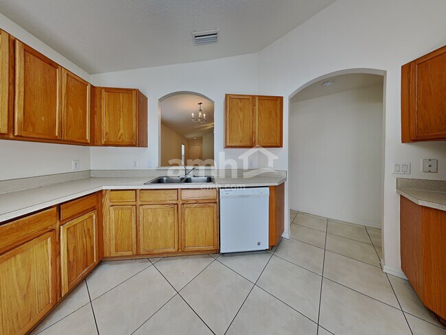 Photo - 1611 Marsh Wood Dr