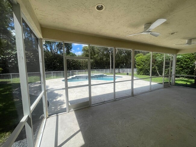 Photo - 10225 NW 60th Pl