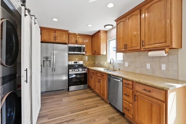 Photo - Spacious 3 Bedroom 2 Bath Available Now!