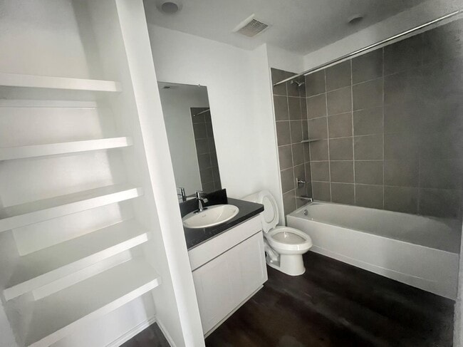 Photo - 5930 Cypress Hts Dr