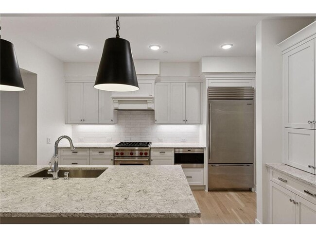 Photo - 222 Ferndale Rd S Unit 207