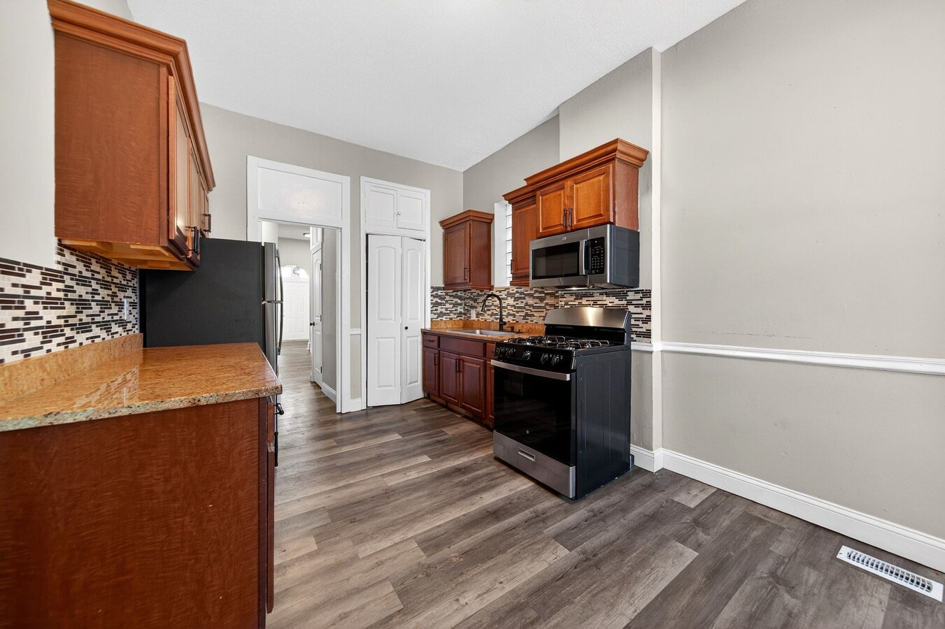 Photo - 3453 Dunnica Ave