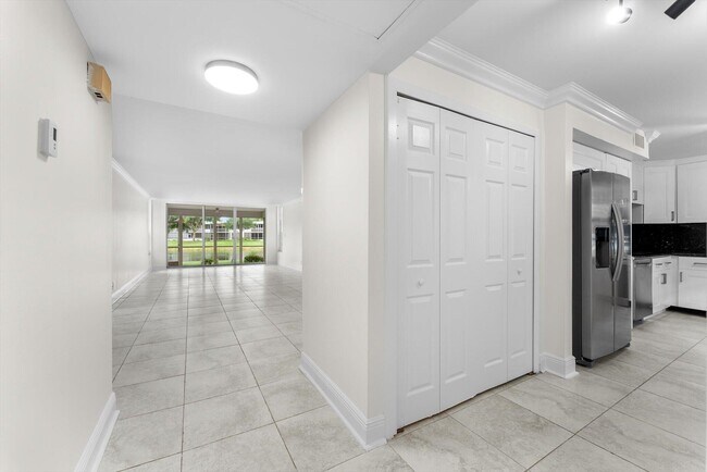Photo - 4240 Oaks Terrace Unit 103