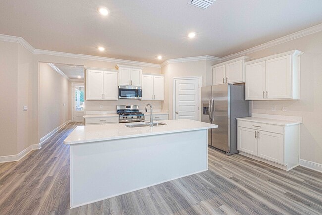 Photo - 31543 Lyon Rd