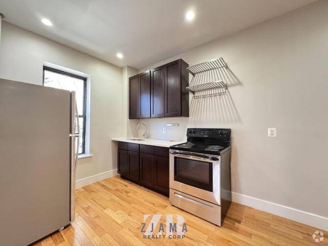 Building Photo - 2 bedroom in BROOKLYN NY 11213 Unit 8 Rental