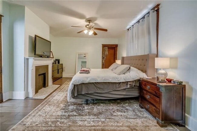 Photo - 13-15 Bailey Unit Mt Washingotn