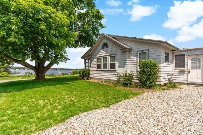 Photo - 18 W Promenade St