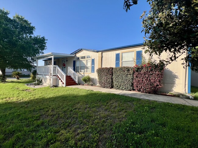 Building Photo - 11555 Culebra Rd Rental