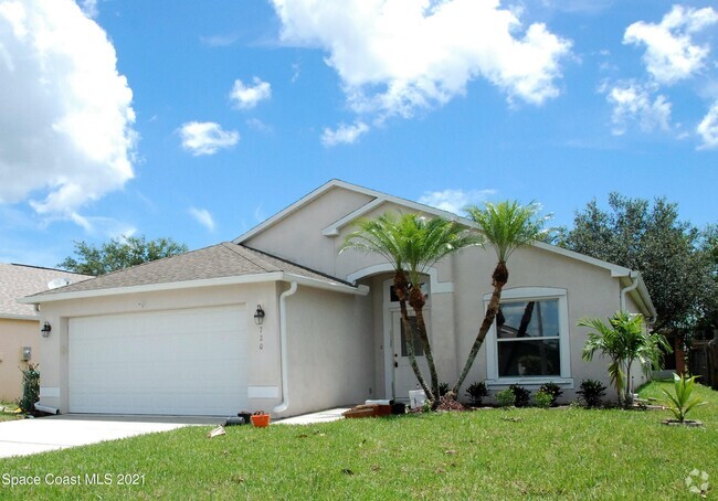 Building Photo - 720 Wickham Lakes Dr Rental