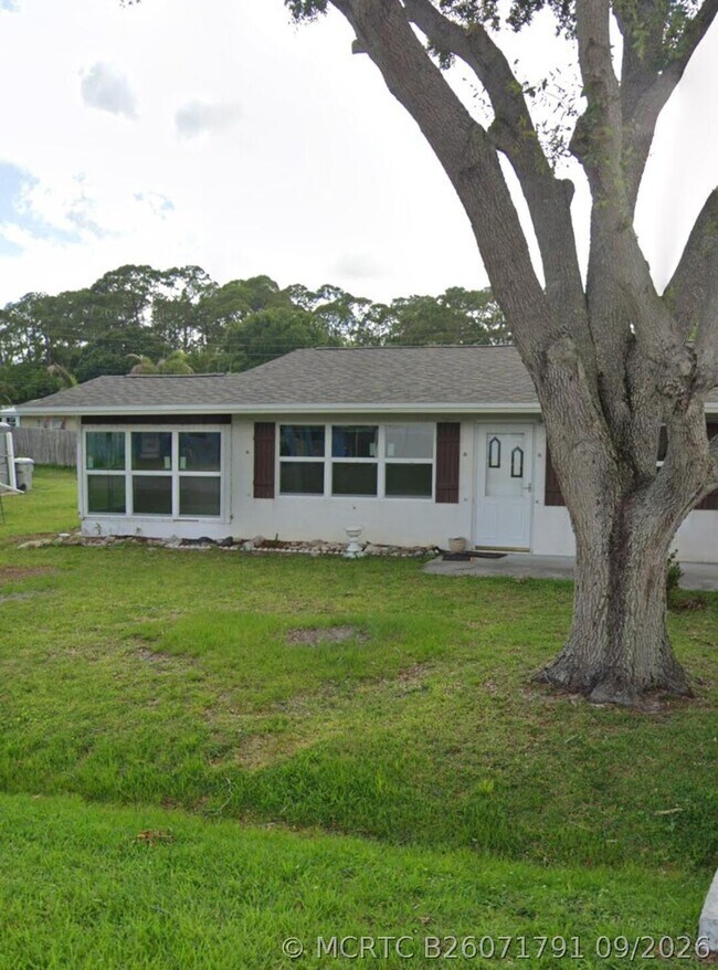 Building Photo - 1855 78th Ct