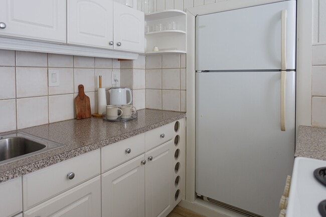 796 Glenridge Rd Unit 0