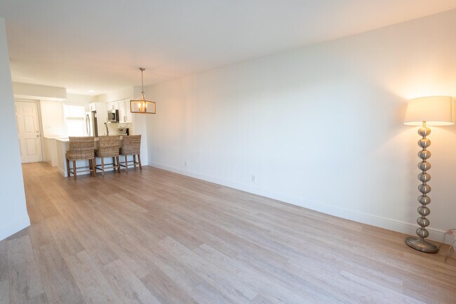 Photo - 2108 S Cypress Bend Dr Unit 210