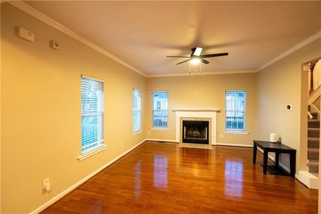 Photo - 1188 Ira St SW