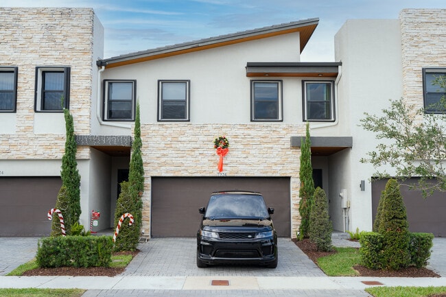 Photo - 20530 NW 20th Ave