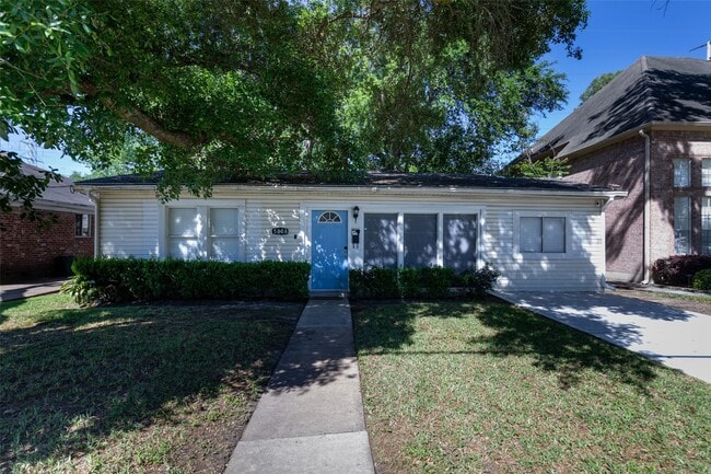 Photo - 5808 Community Dr