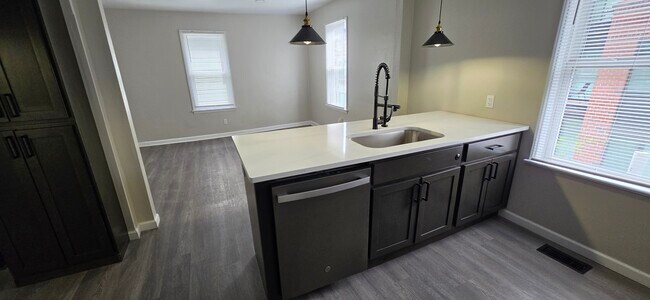 Photo - 2158 Murray Hill Rd Unidad 2