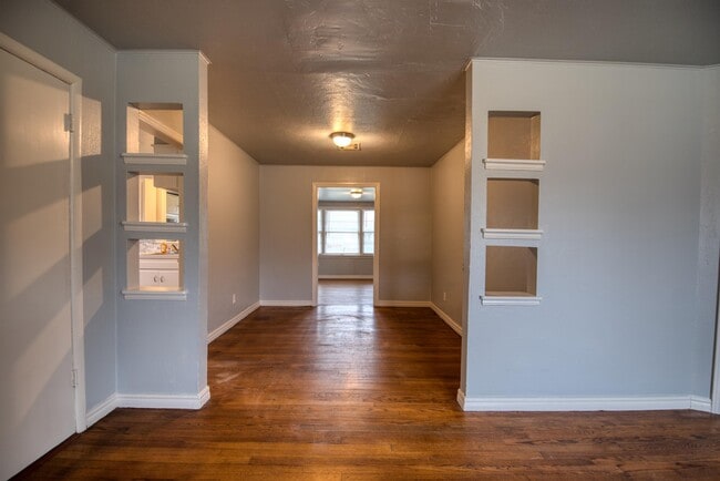 Photo - 3033 NW 31st St