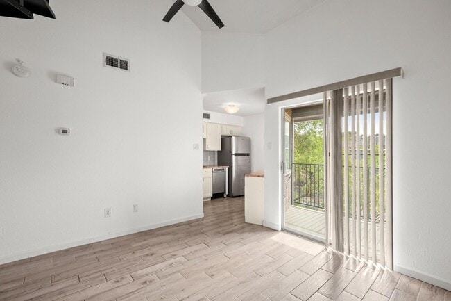Photo - 1840 Burton Dr Unit 174