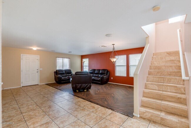 Photo - Charming 4 Bed home in Avondale with commu...