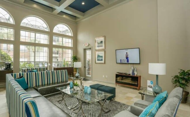 Building Photo - 1 bedroom in Houston TX 77008 Unit 1292 Rental