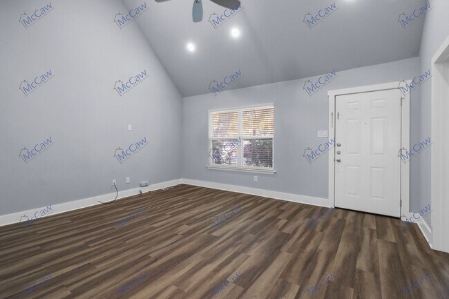 Photo - Adorable 3/2 in the Great Neighborhood of ...