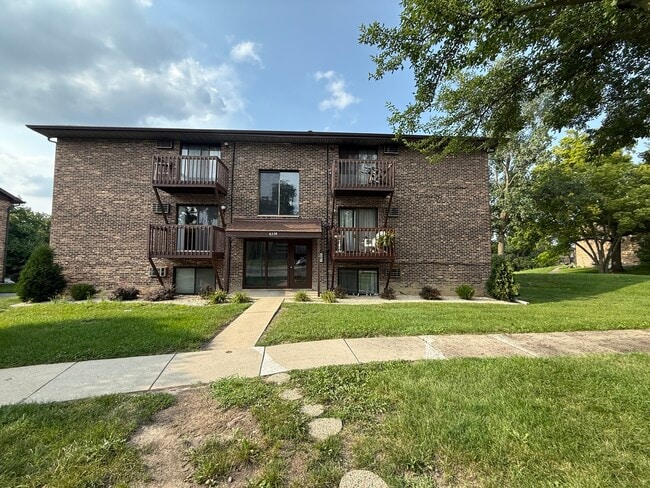 Building Photo - 8238 Woodland Dr Unit C Rental