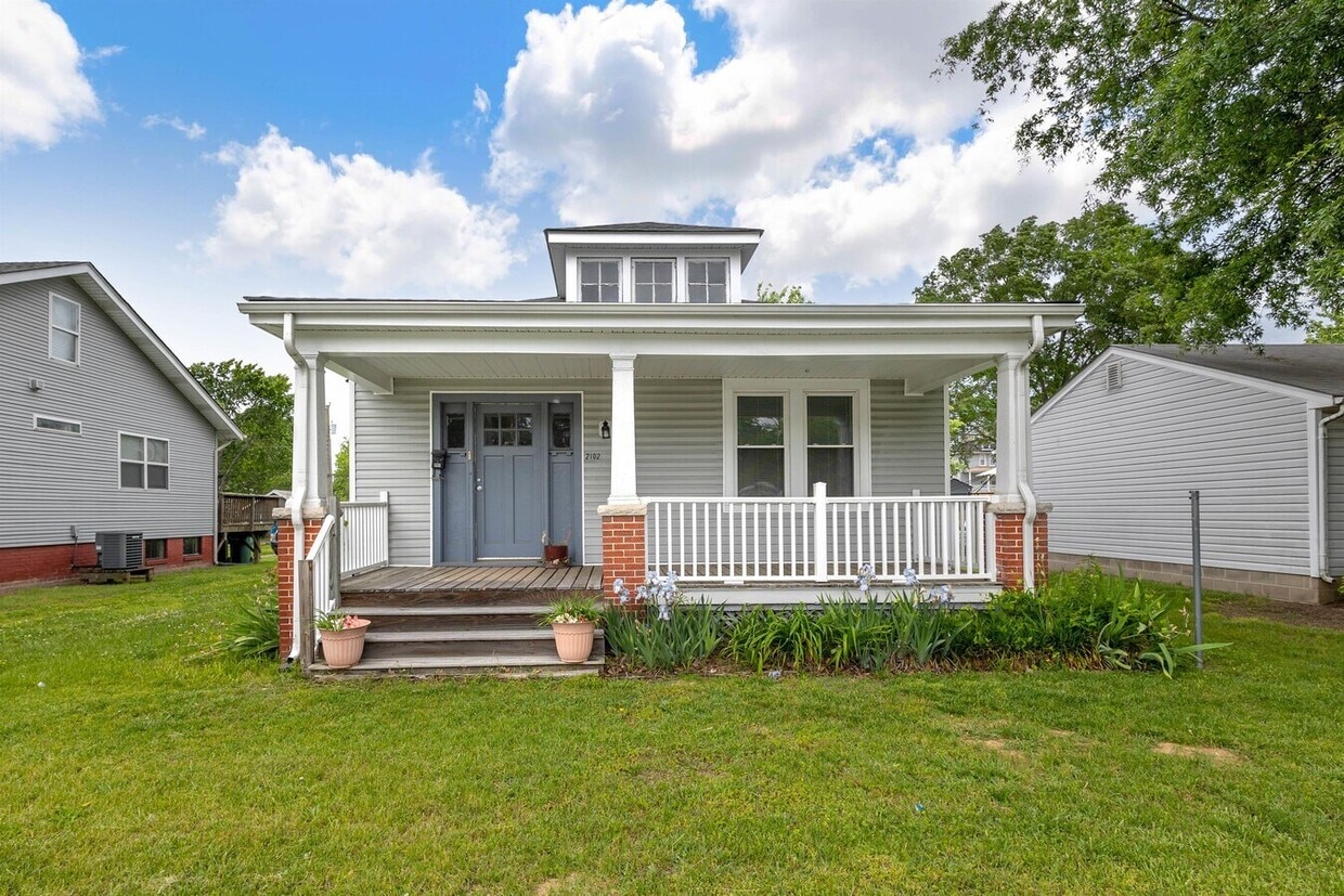 Photo - 2102 Williamsburg Rd