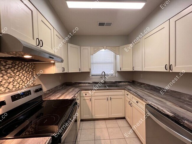 Photo - 7329 Eastover Dr