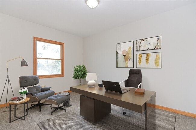 Building Photo - 12 Rena St Unit 2