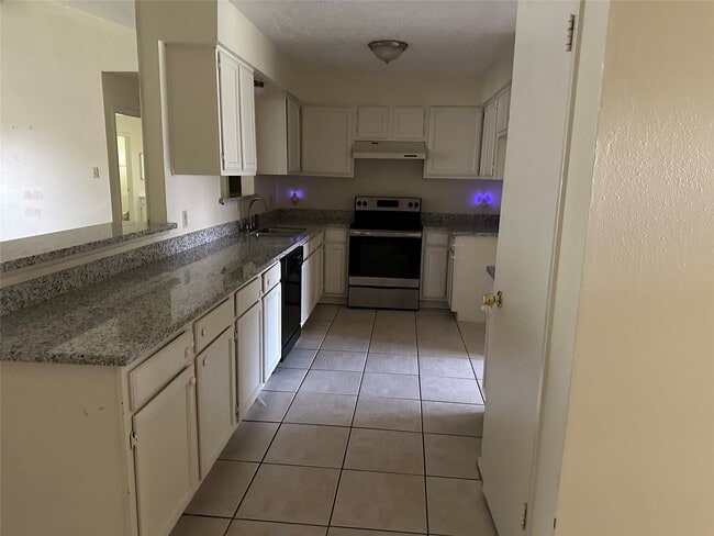 Photo - 13910 Clark Towne Ln