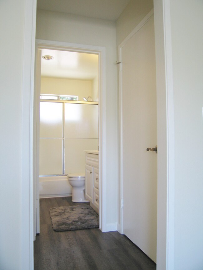 Woodview Apartments