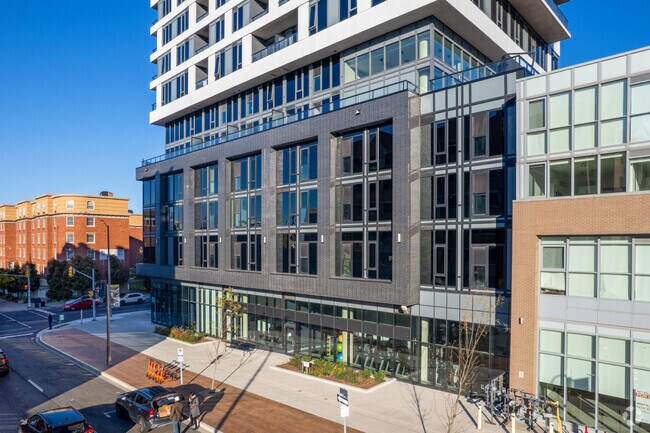 Entrance - 80 Bond Street East