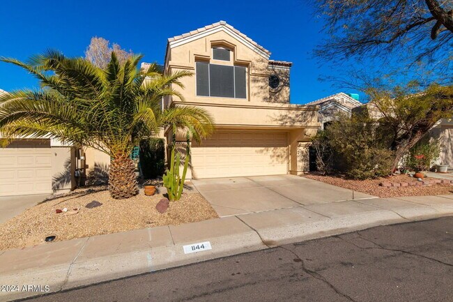 Photo - 1144 E Hiddenview Dr