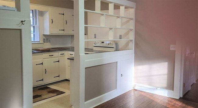 Photo - COMING SOON!  Lone Oak Cottage - 2 bedrm 1 bath Available - May 10th