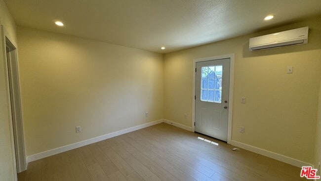 2528 Elkgrove Ave