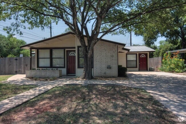 Building Photo - 1615 Westmoor Dr Rental