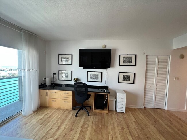 Photo - 335 S Biscayne Blvd Unit 2906