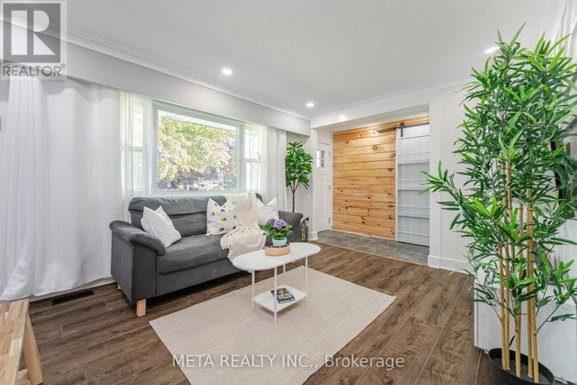 Photo - 4 Greenview St