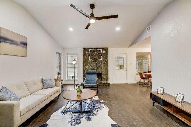 Photo - 4233 Glen Ridge Dr