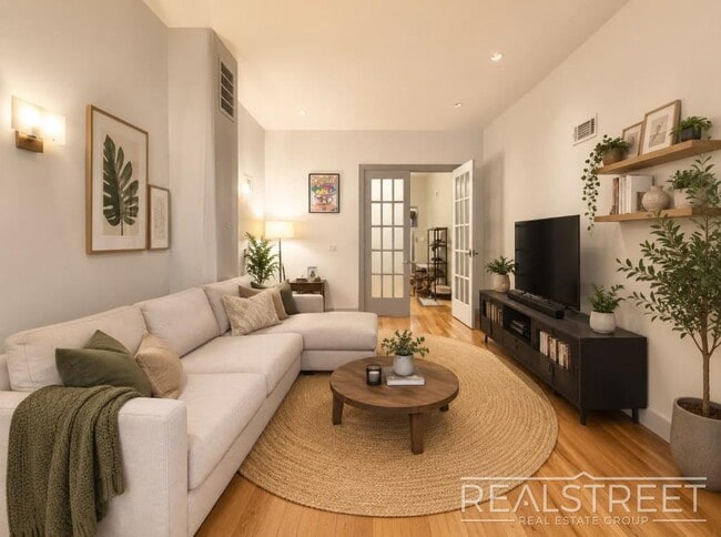 Building Photo - Prime North Bushwick Bordering East Williamsburg — 2 Bed Duplex w/ Private Backyard Unit 1R