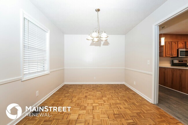 Photo - 2236 Kings Forest Dr SE