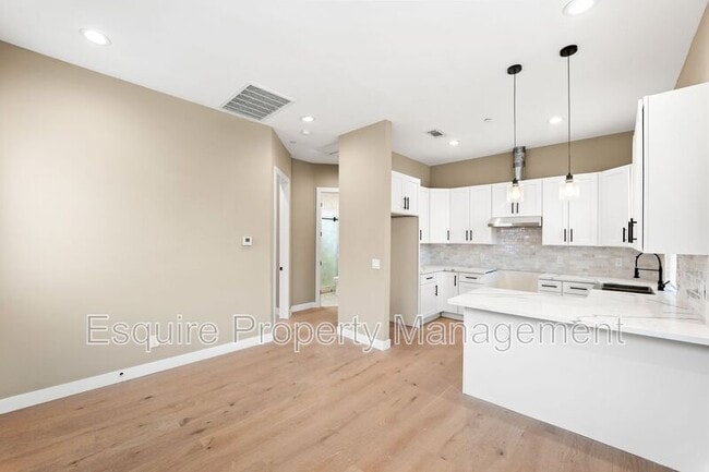 Photo - 547 Carty Dr