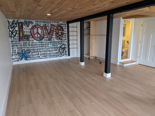 Photo - 306 Davis St