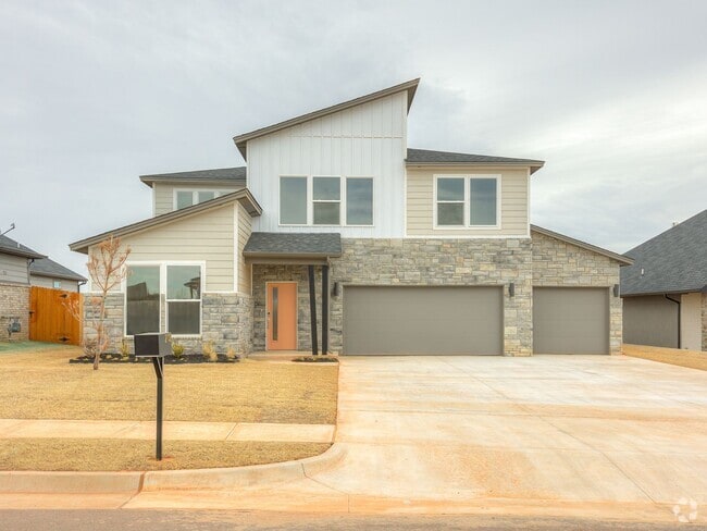 Building Photo - Beautiful home in Edmond