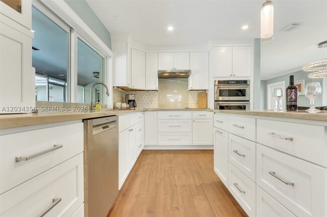5800 NE 15th Ave