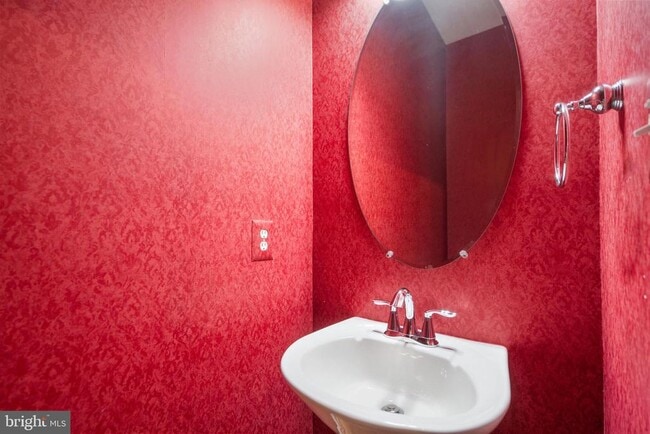 Building Photo - 6081 Madison Pointe Ct