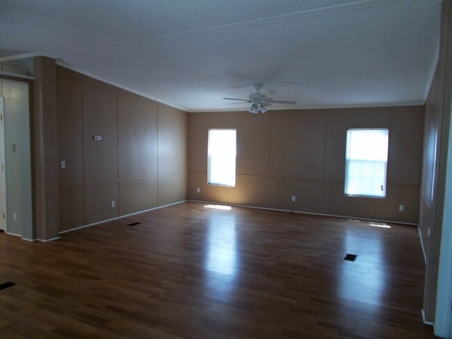 Photo - 22696 Lakeway Hbr