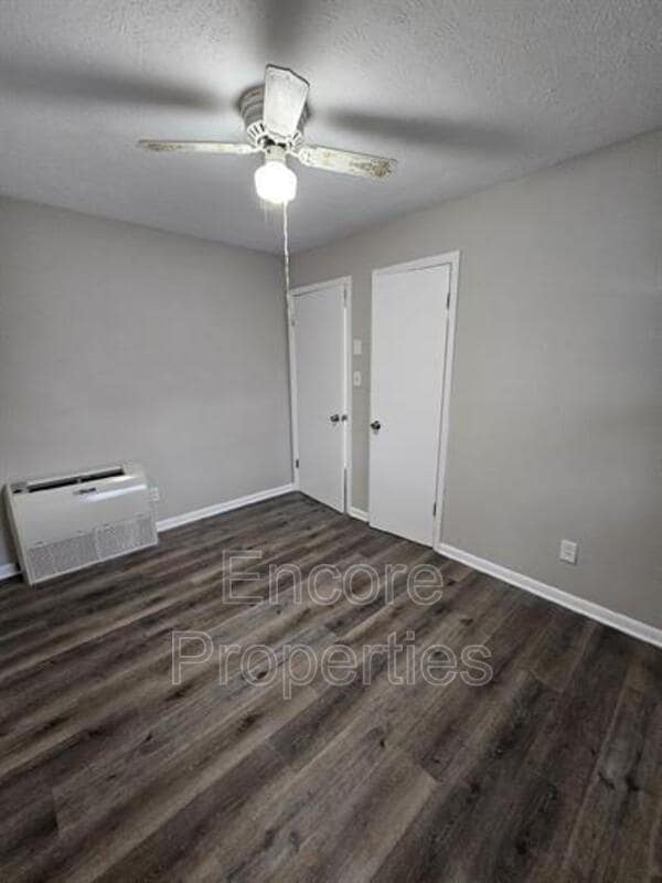 Photo - 901 Weiss Ave