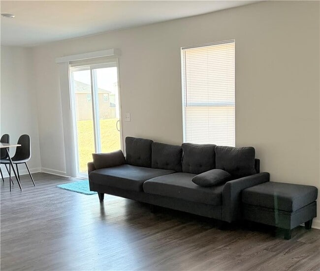 Photo - 620 Tudor St