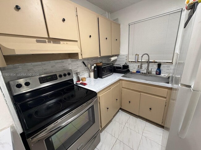 Photo - 8841 W Flagler St Unit 113